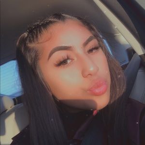 Meet your Posher, Denisse